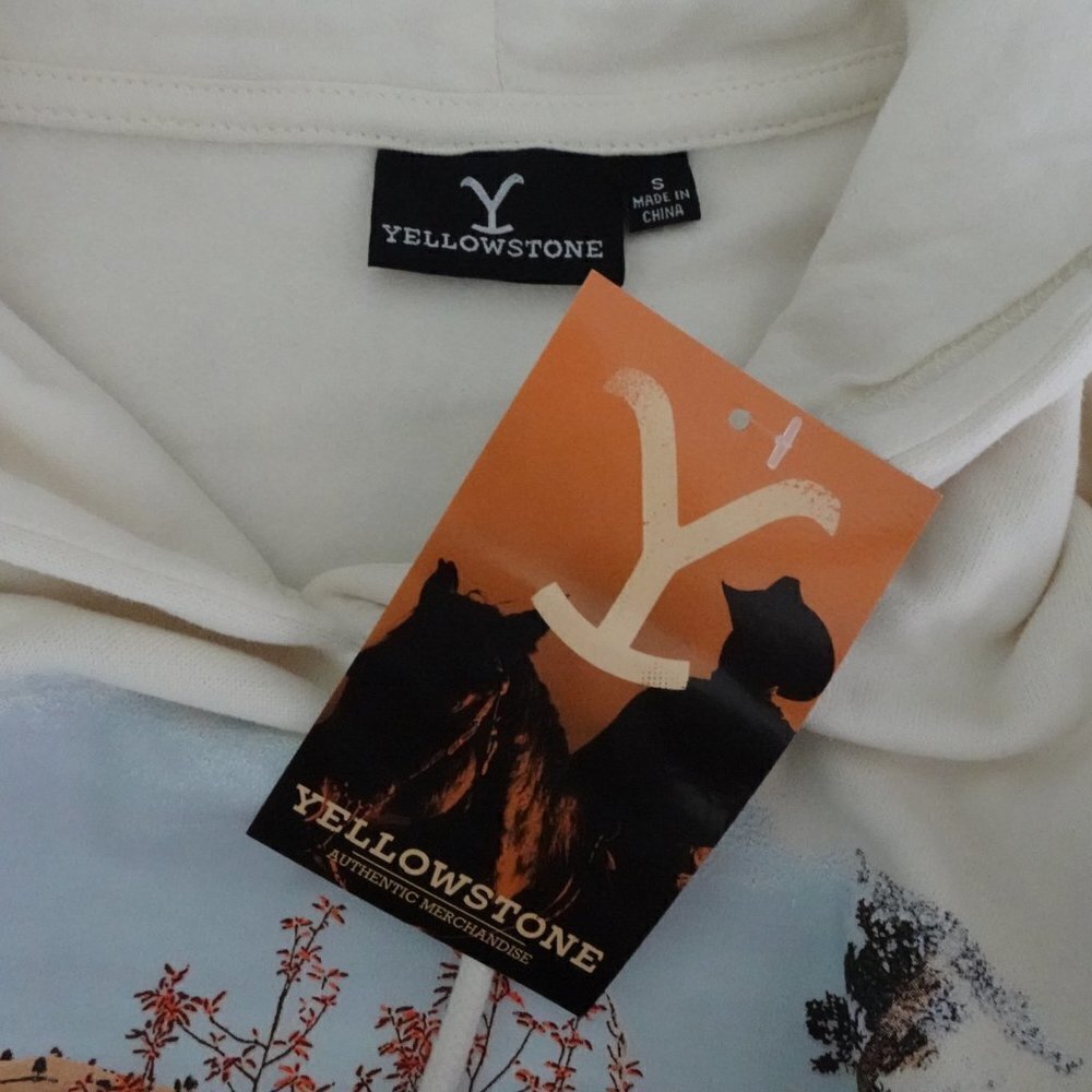 Yellowstone Hoodie Sweatshirt Women's Size S Ivory Dutton Ranch Horse Western - Picture 5 of 7